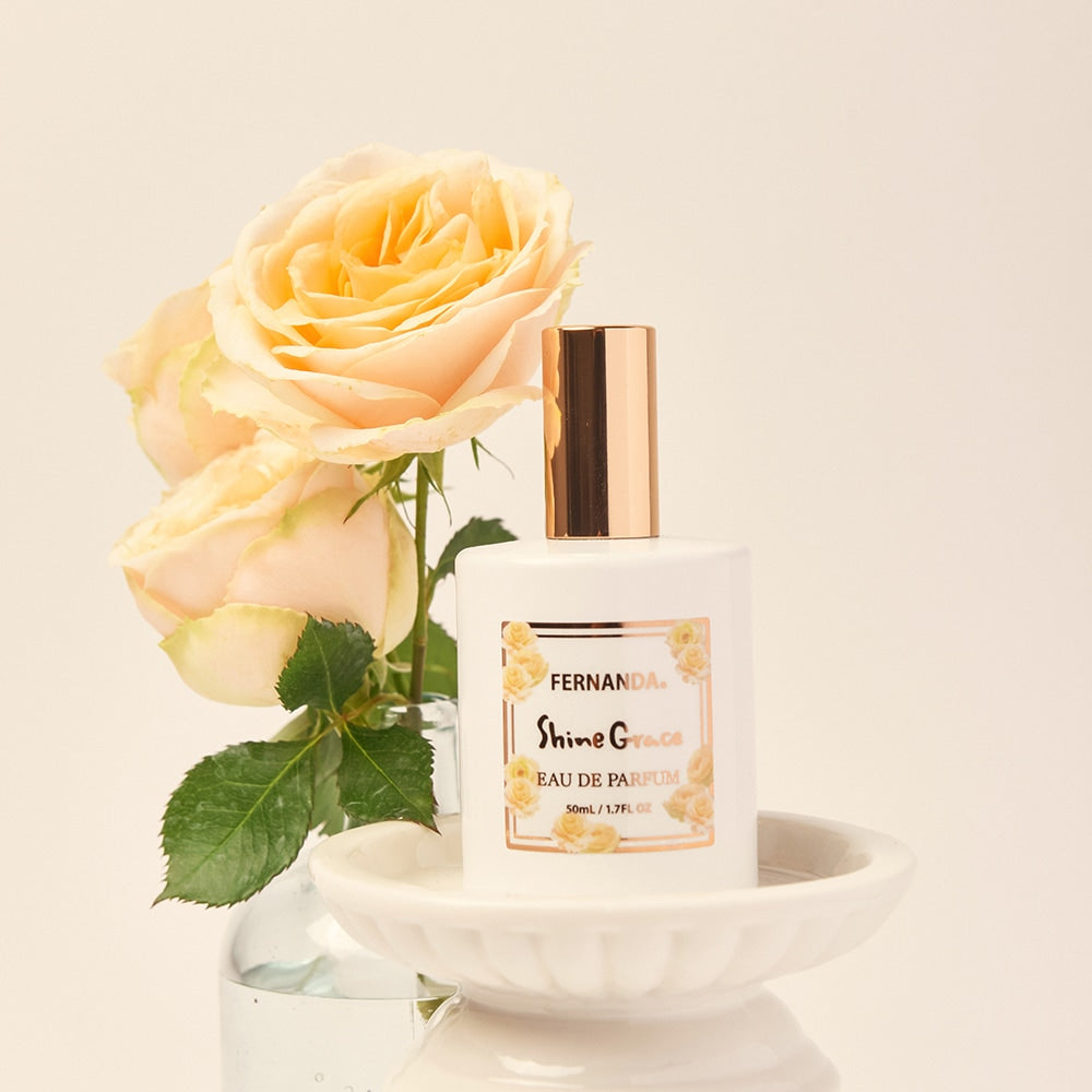 オード パルファム 50ml（シャイングレイス）